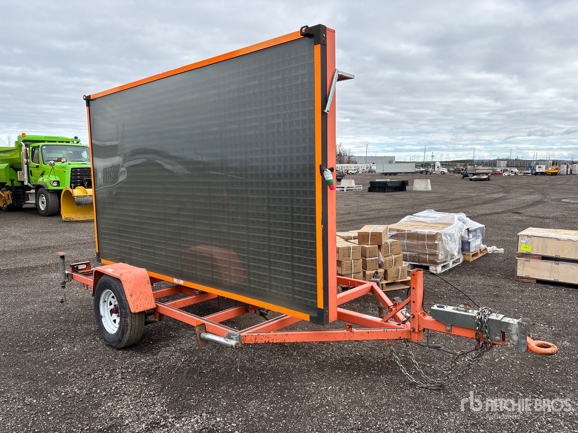 General Appearance with Foto, angolo anteriore destro