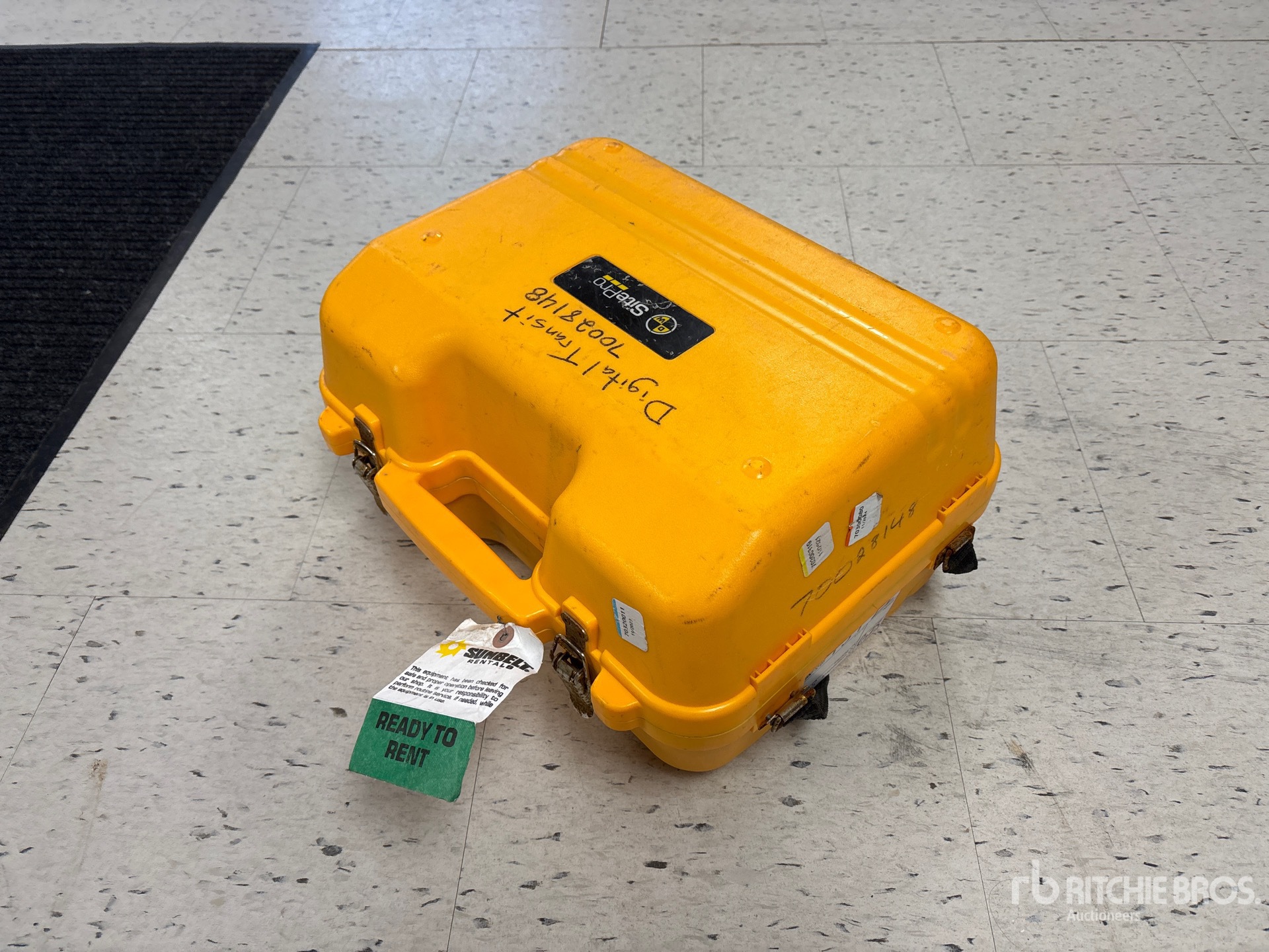 Aspect général with Image, coin avant gauche