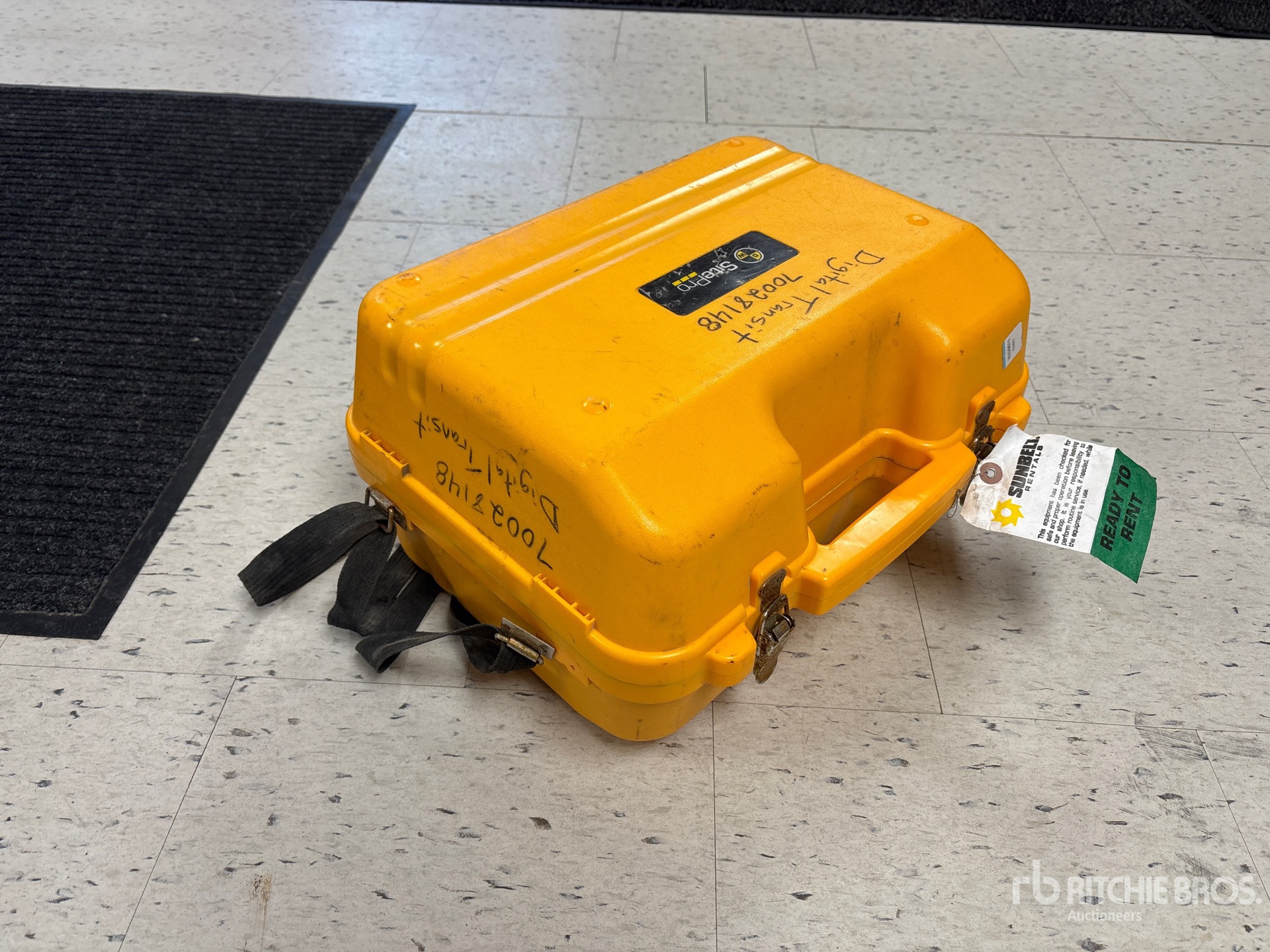 Aspect général with Image, coin avant droit