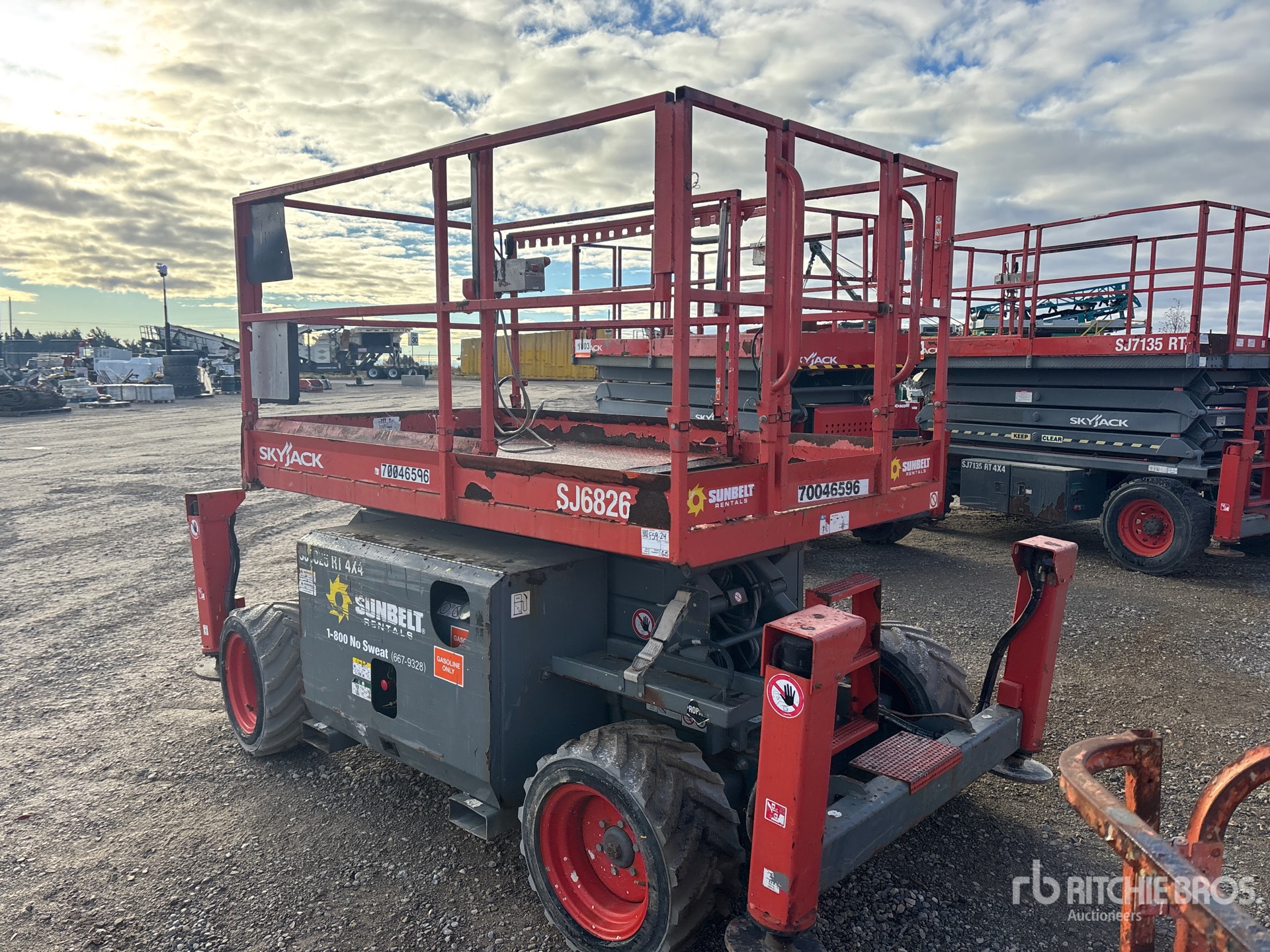 General Appearance with Picture, Right Front Corner