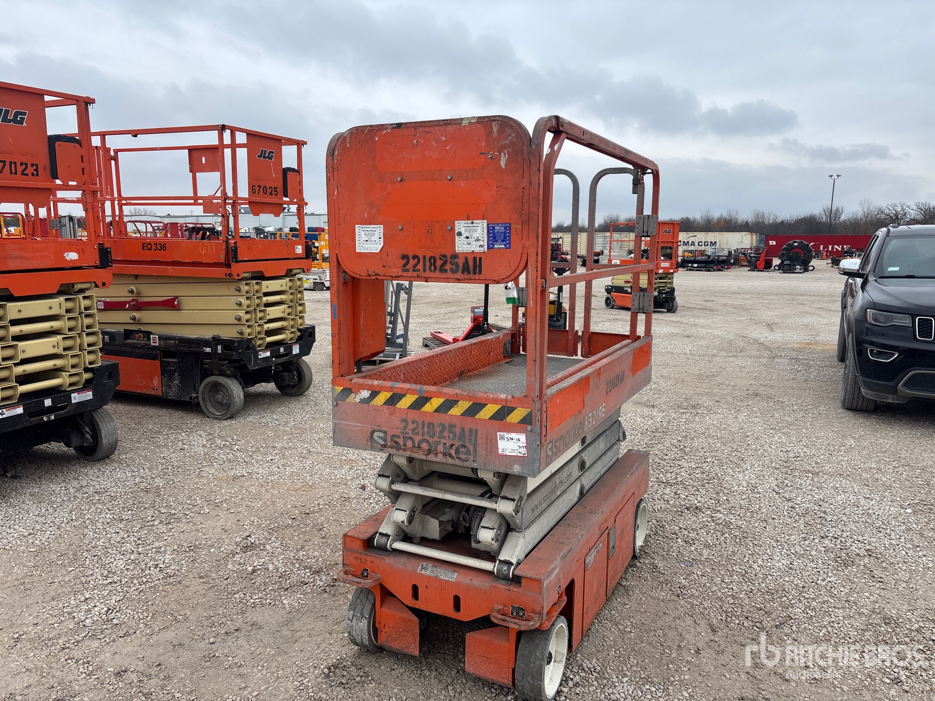 General Appearance with Picture, Left Front Corner