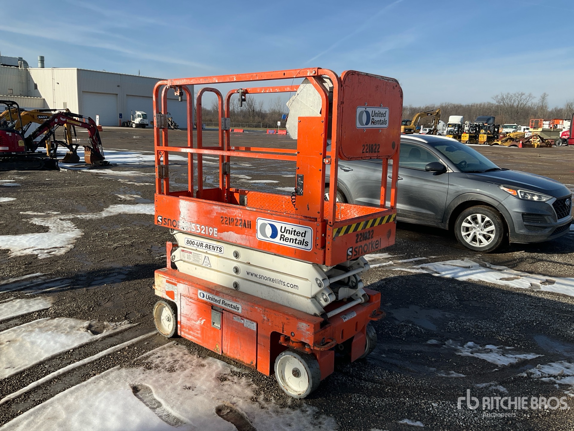 General Appearance with Picture, Right Front Corner