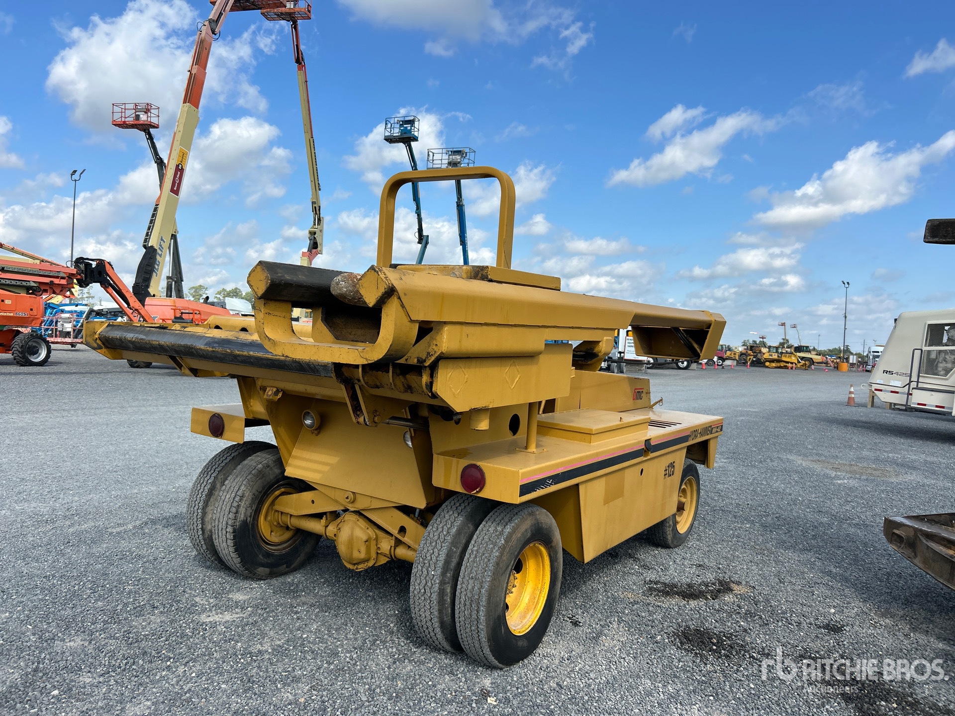 Aspect général with Image, coin arrière droit