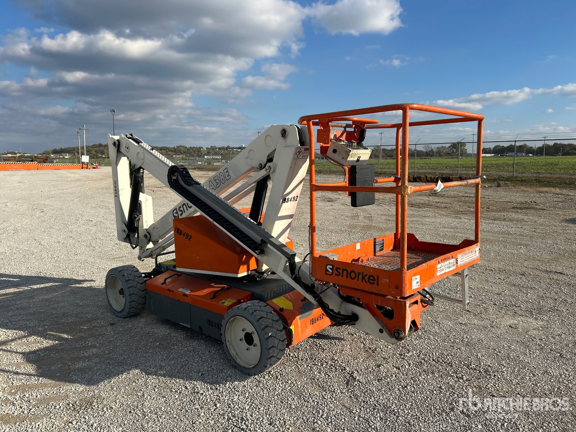 General Appearance with Picture, Right Front Corner