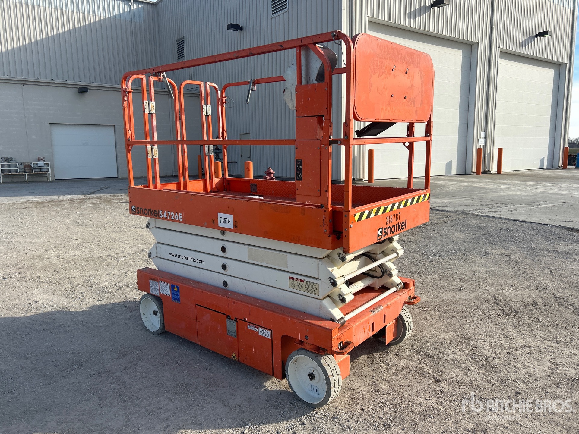 General Appearance with Picture, Right Front Corner