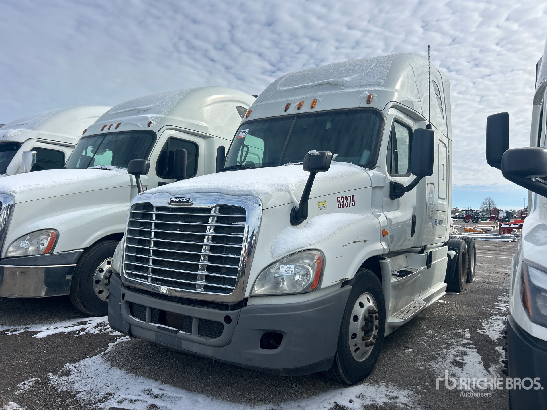 General Appearance with Bild, Ecke vorne links