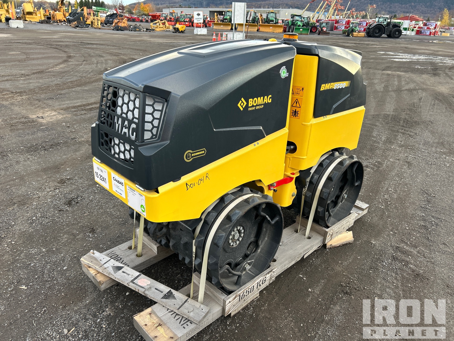 General Appearance with Picture, Left Front Corner