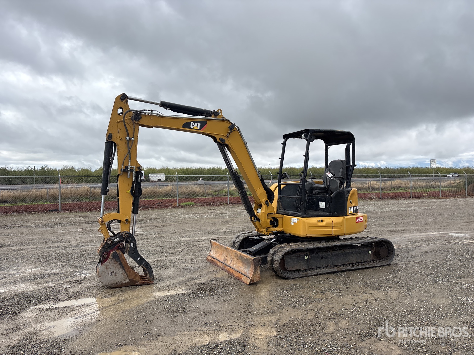 General Appearance with Picture, Left Front Corner