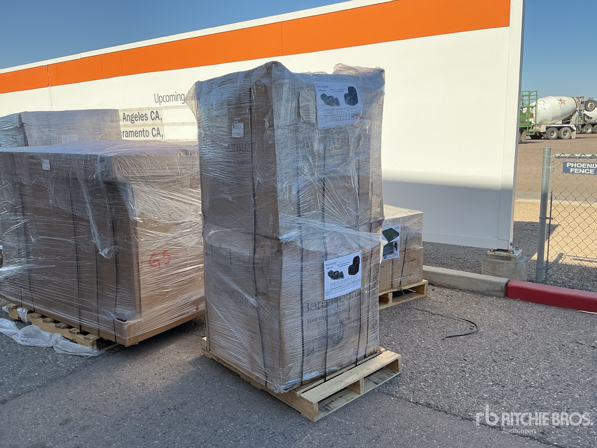 General Appearance with Picture, Right Front Corner