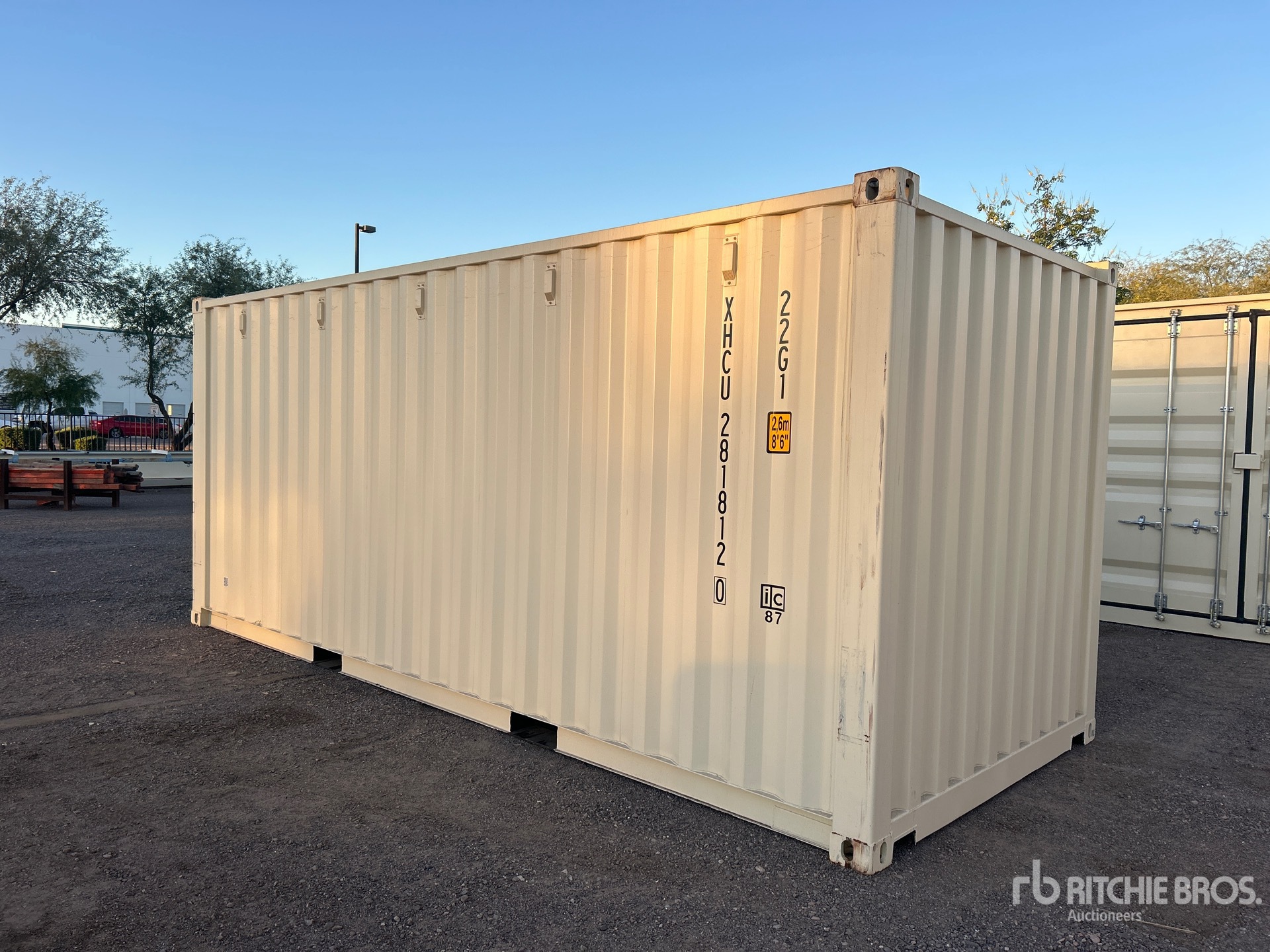 General Appearance with Picture, Right Front Corner