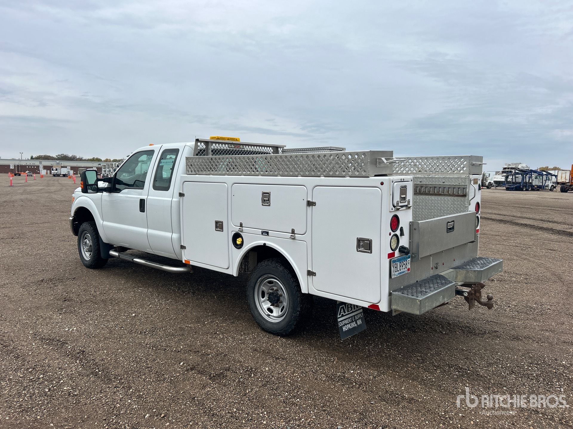 General Appearance with Bild, Ecke hinten links