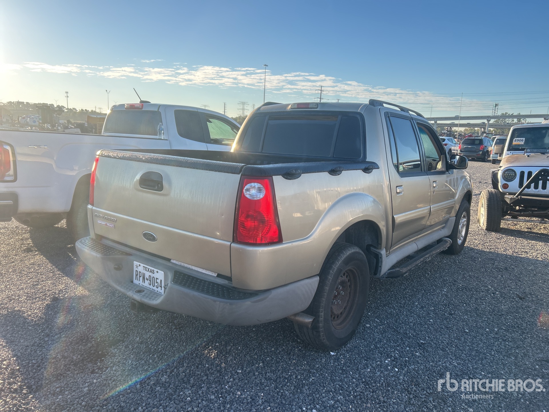 General Appearance with Picture, Right Rear Corner