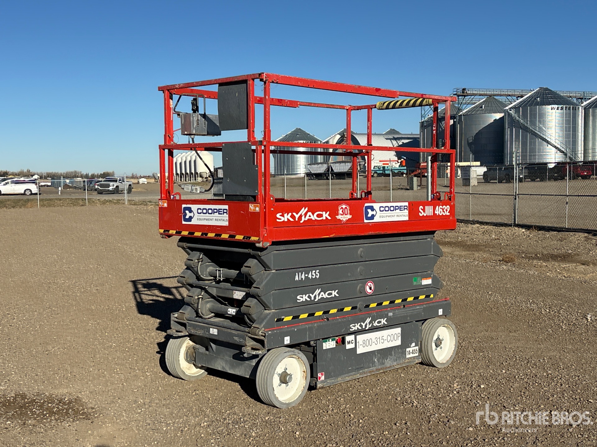 General Appearance with Image, coin avant gauche