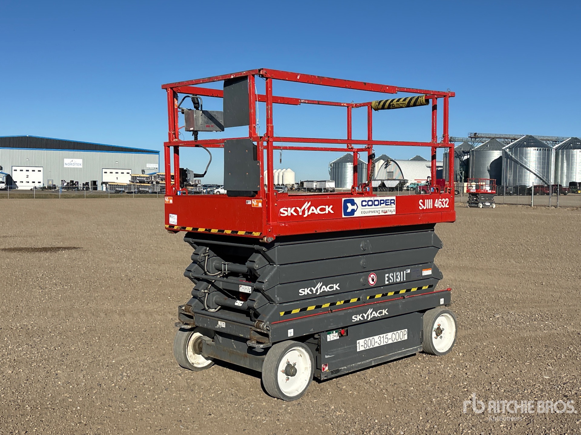 General Appearance with Image, coin avant gauche