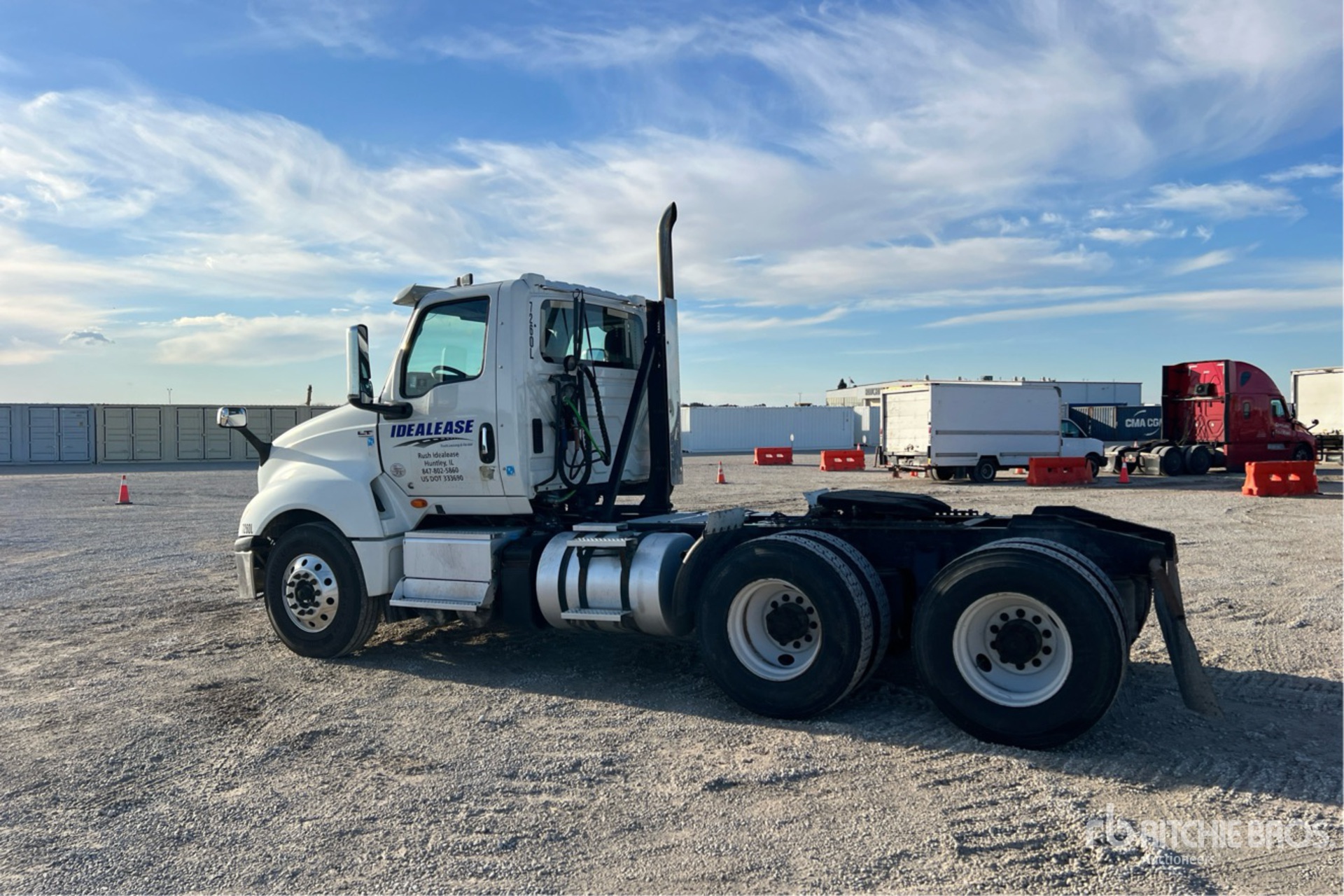 General Appearance with Bild, Ecke hinten links