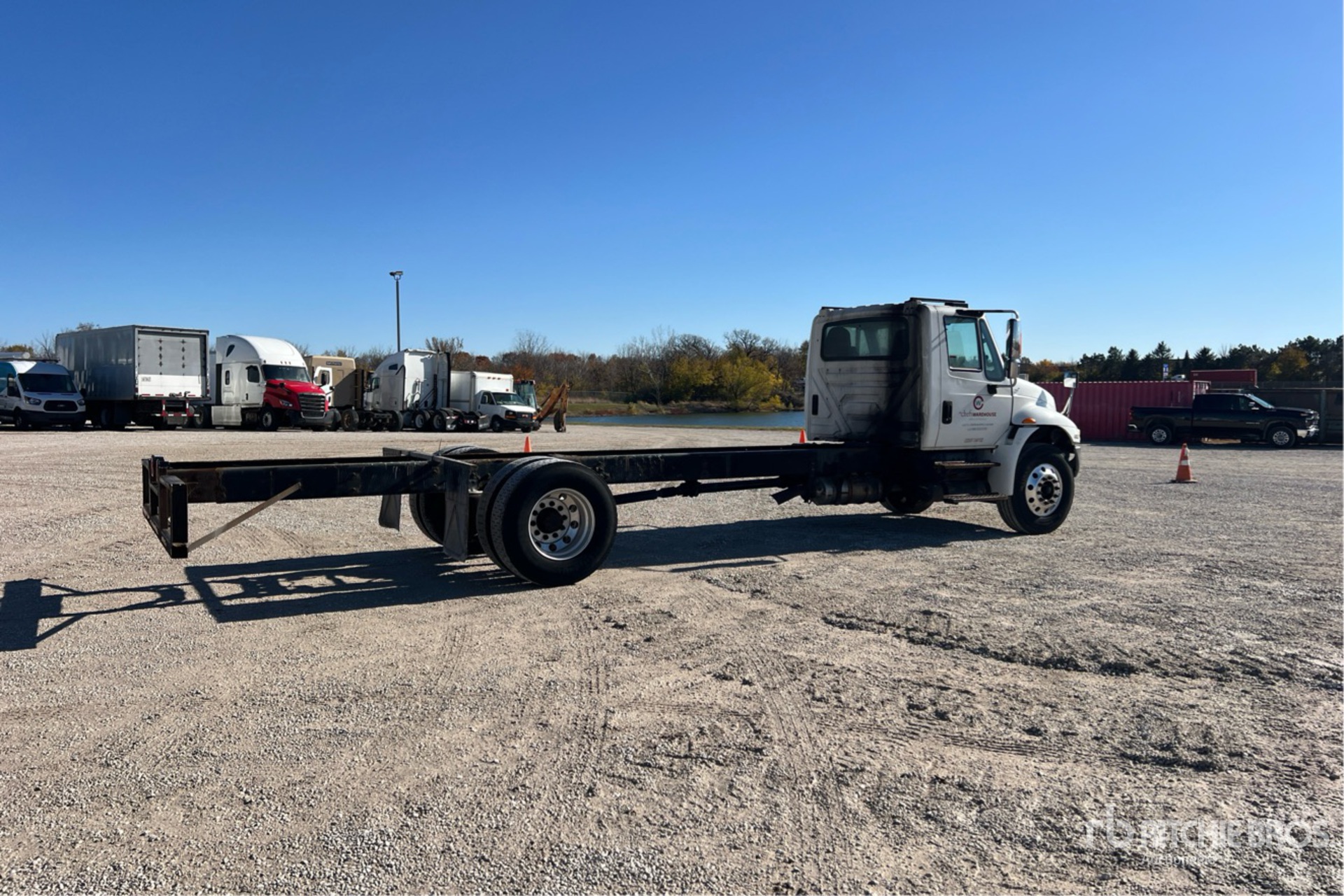 General Appearance with Imagen: esquina trasera derecha