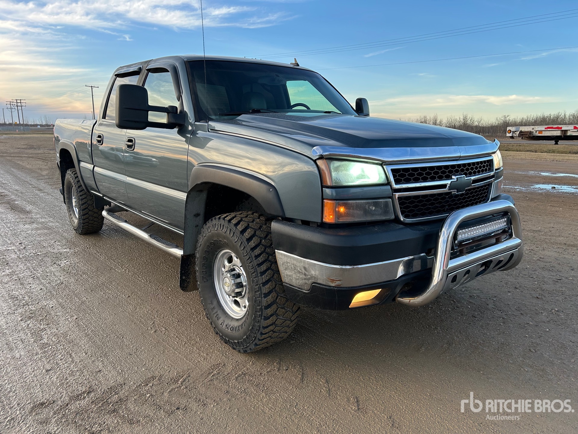 General Appearance with Picture, Left Front Corner