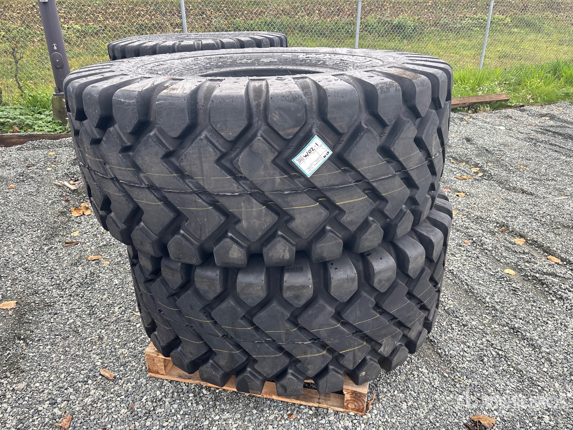 General Appearance with Picture, Left Front Corner