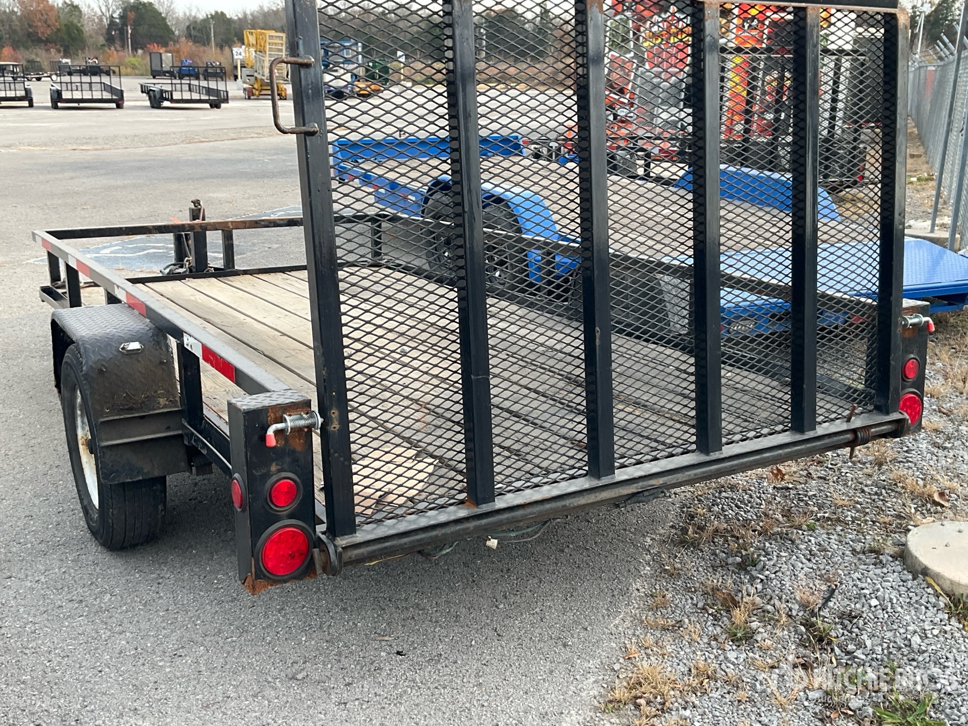 General Appearance with Picture, Left Rear Corner