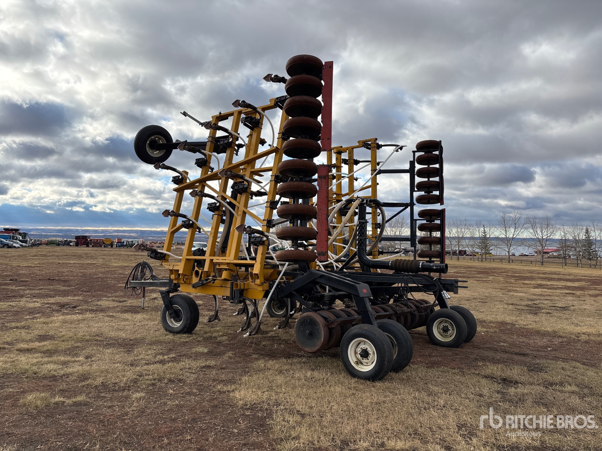 General Appearance with Bild, Ecke hinten links