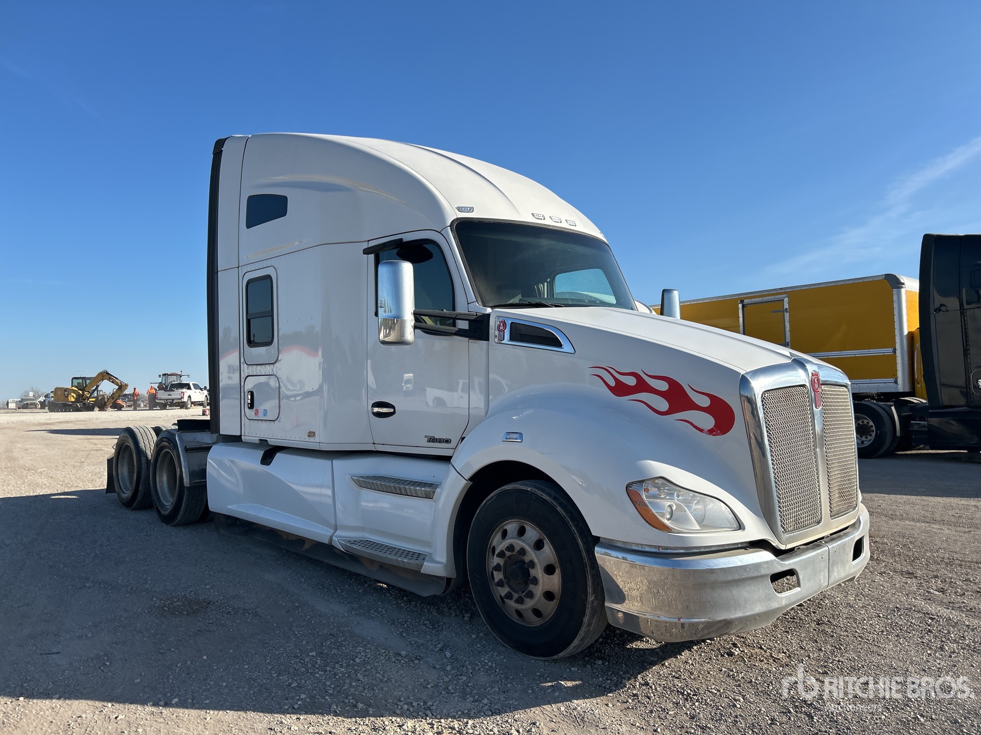 General Appearance with Image, coin avant droit