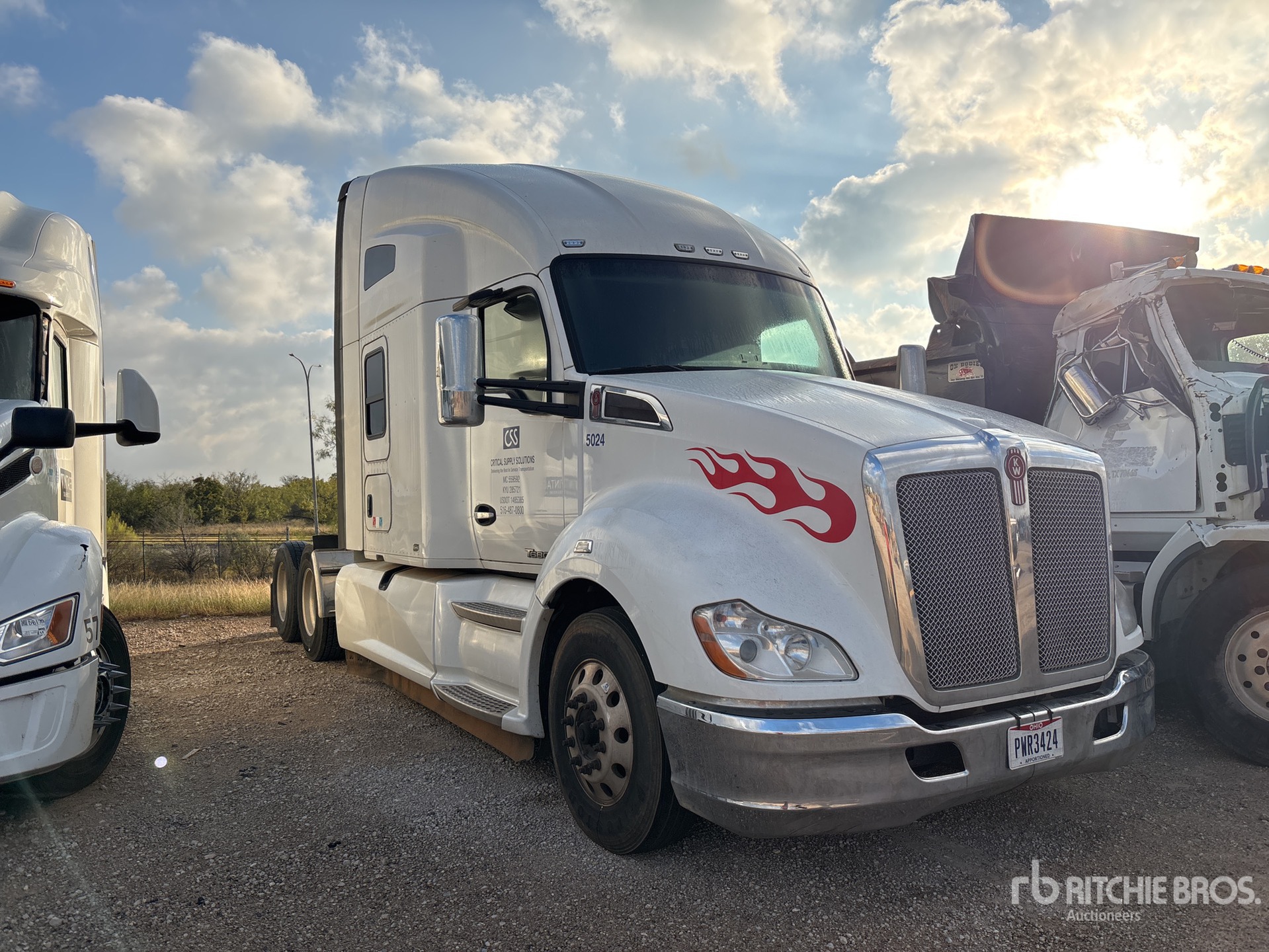 General Appearance with Imagen: esquina delantera derecha