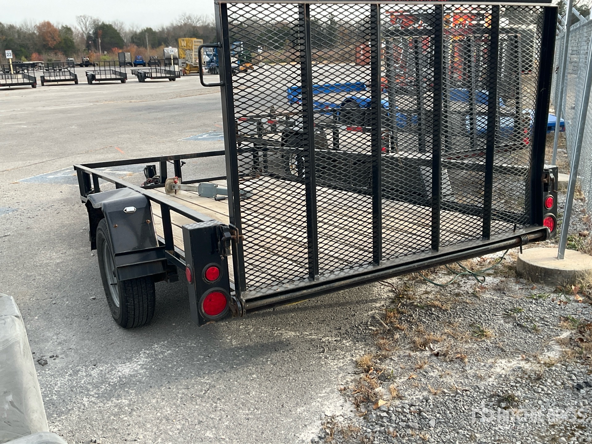 General Appearance with Picture, Left Rear Corner