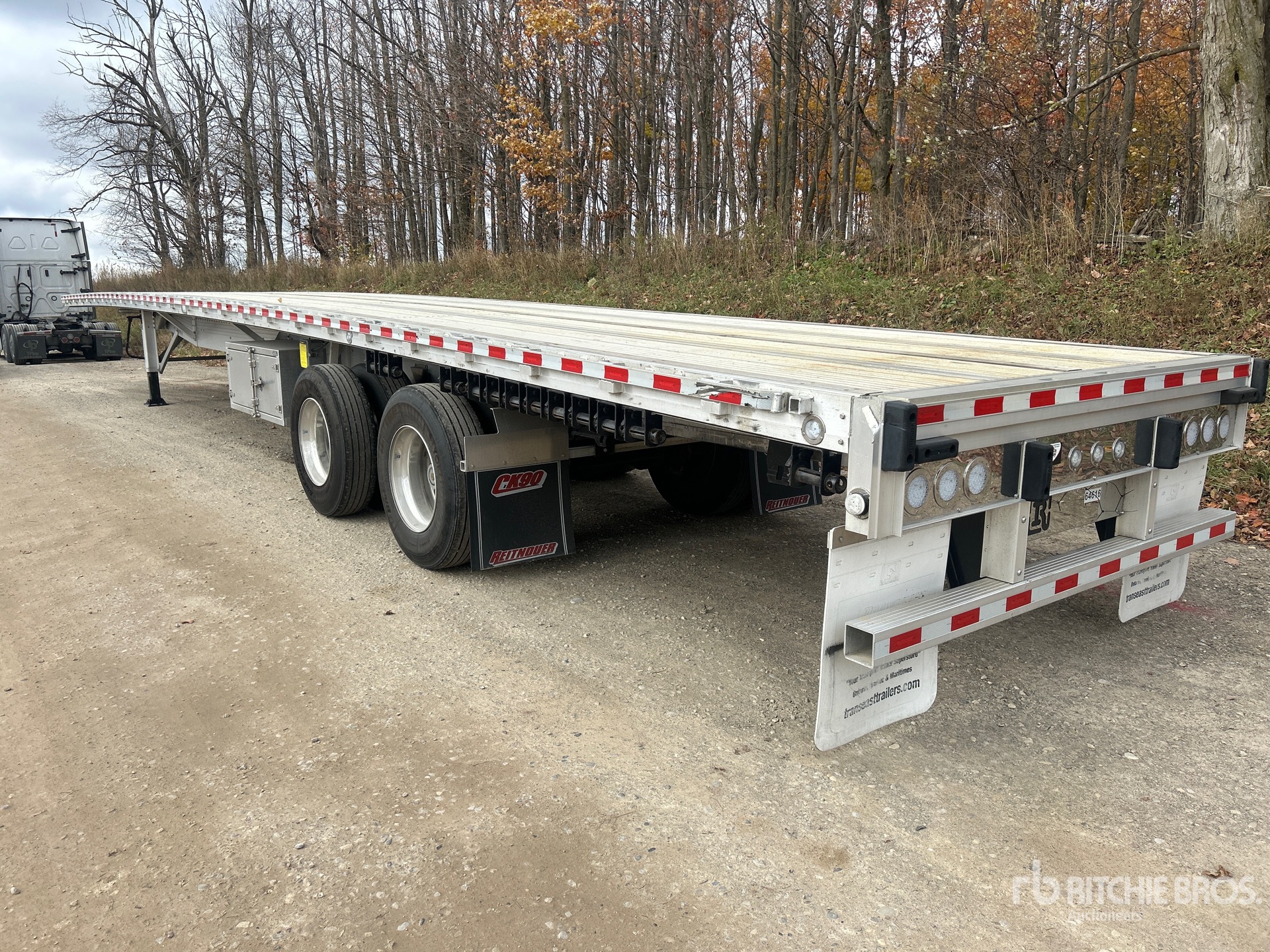 General Appearance with Bild, Ecke hinten links