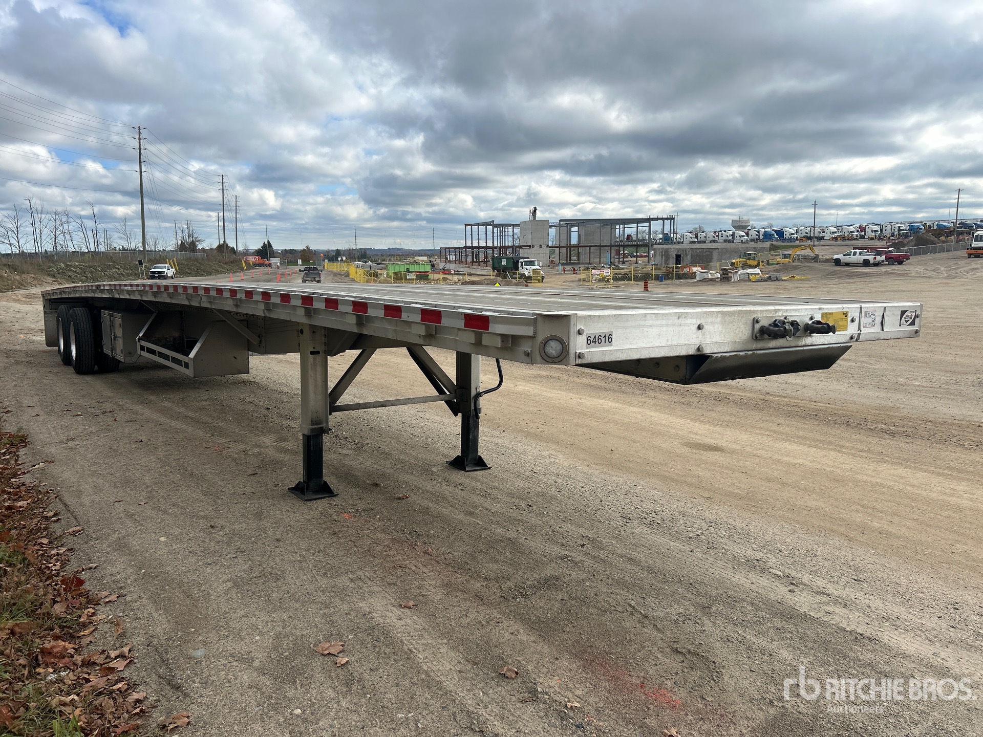 General Appearance with Bild, Ecke vorne rechts