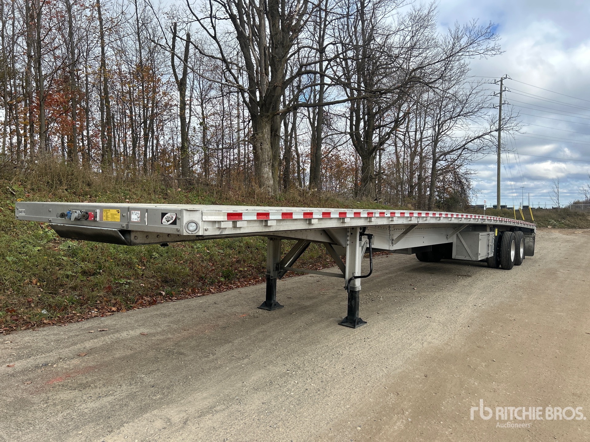 General Appearance with Bild, Ecke vorne links