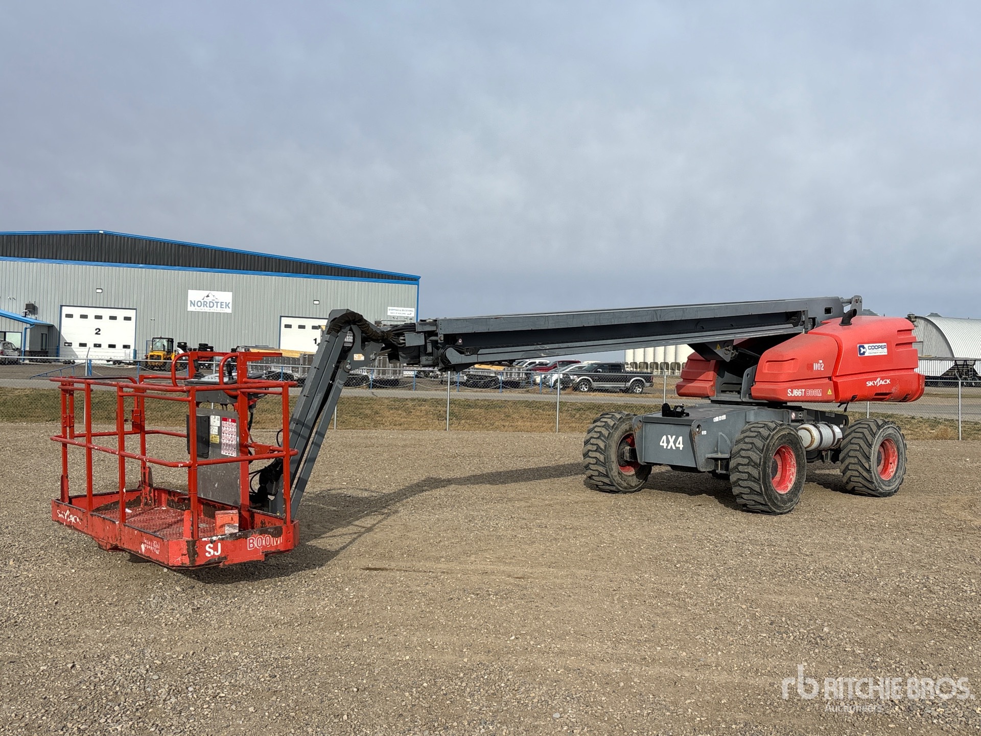 General Appearance with Featured Photo