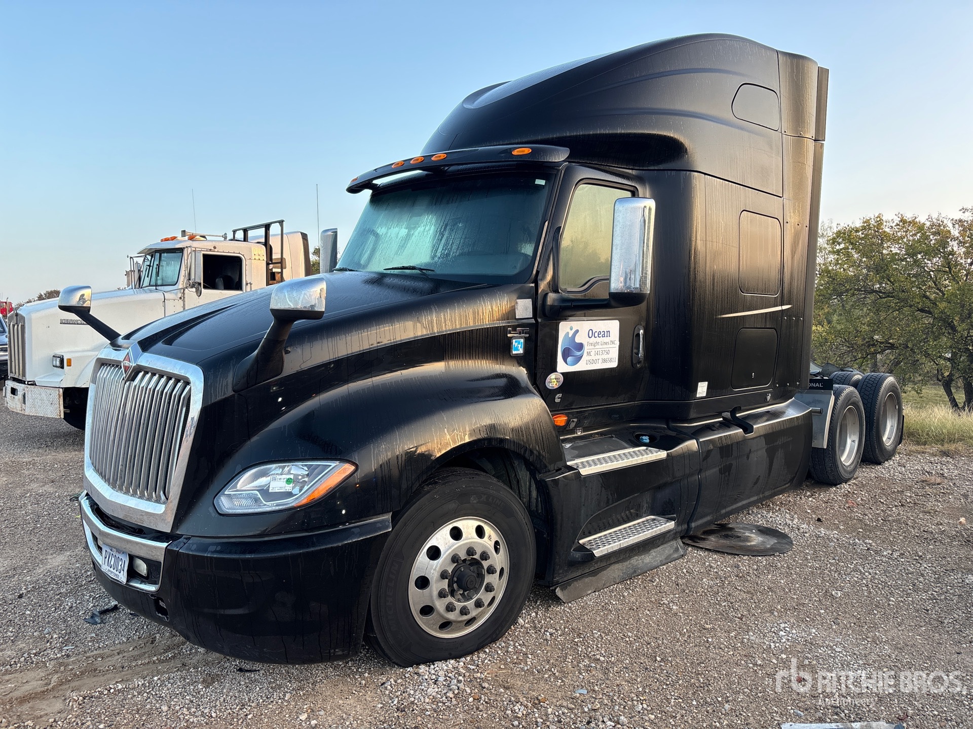 General Appearance with Imagen: esquina delantera izquierda