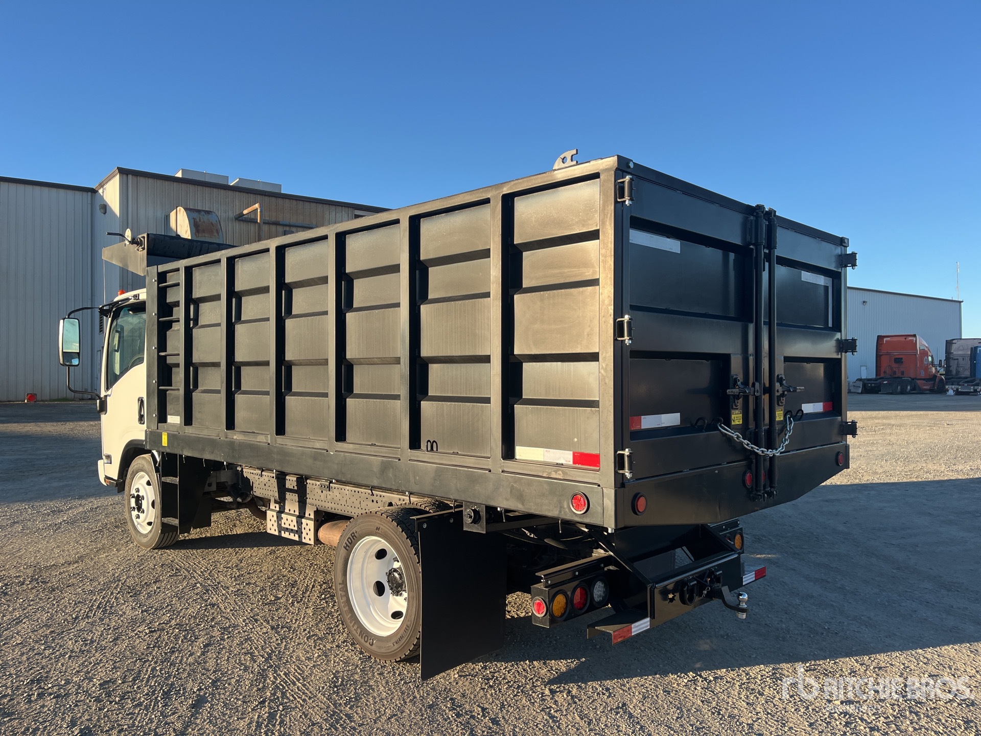 Aspect général with Image, coin arrière gauche