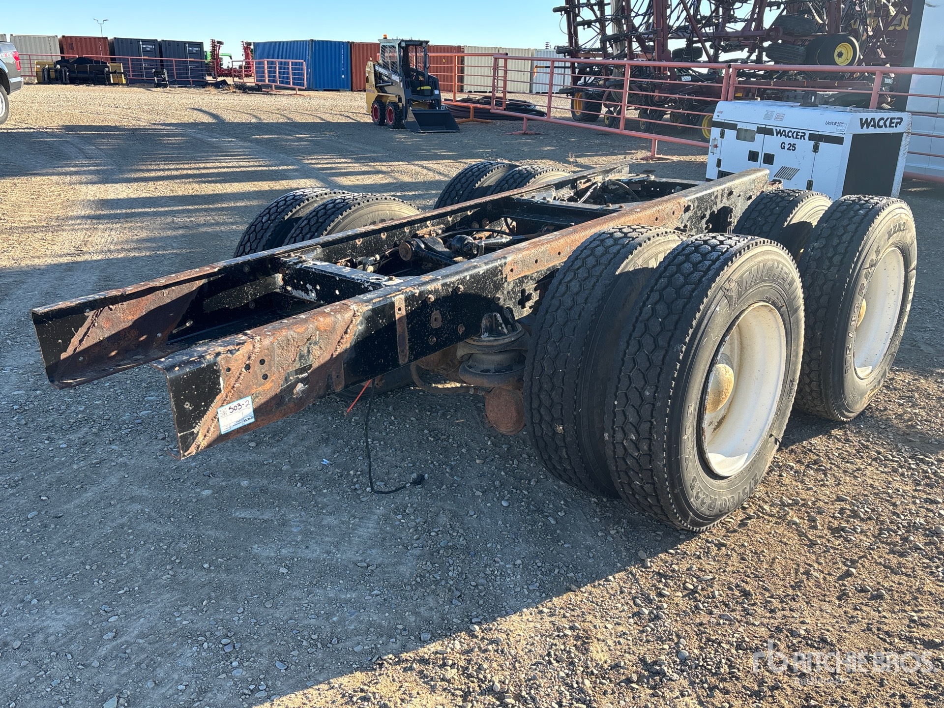 Aspect général with Image, coin avant gauche