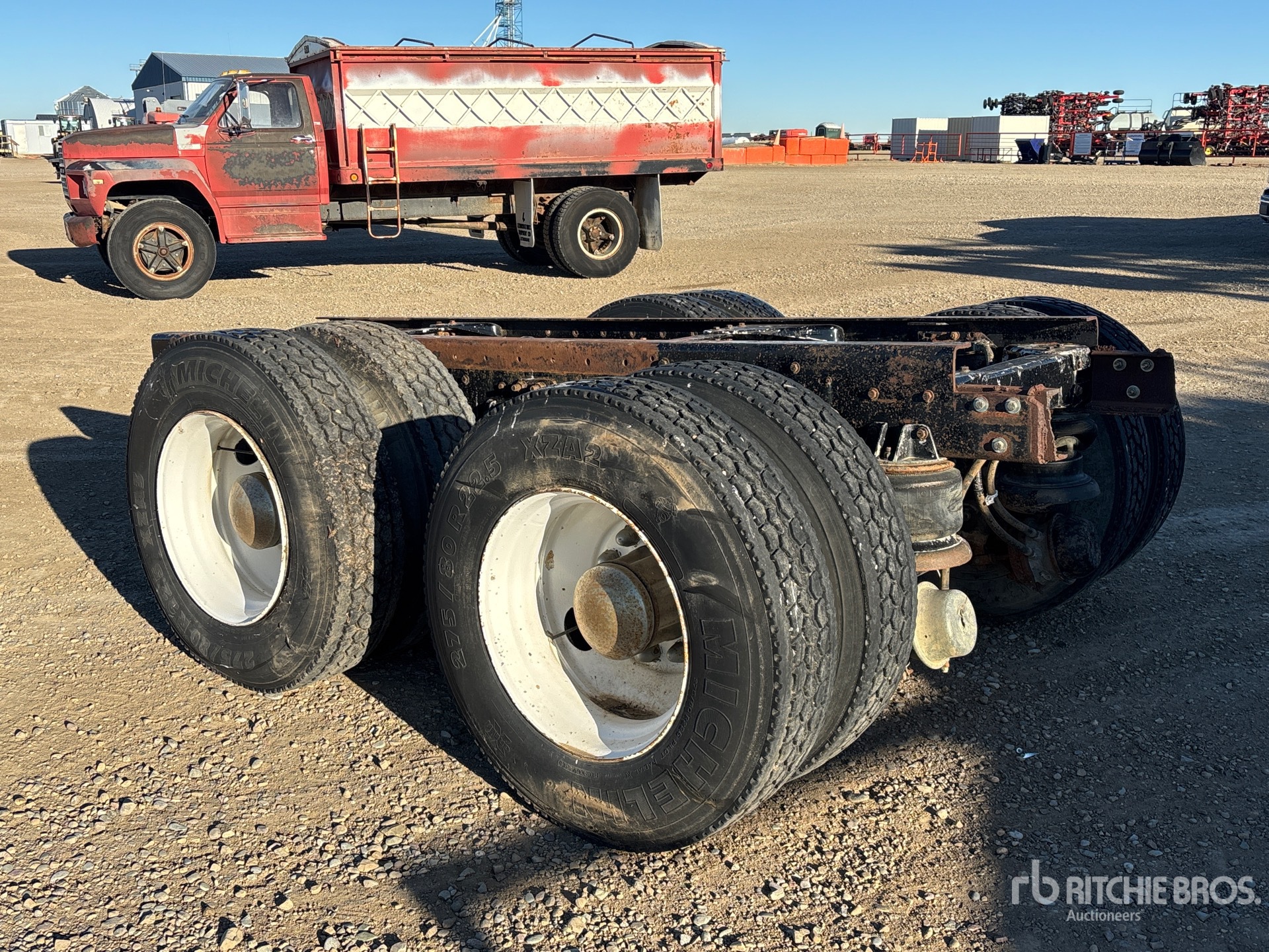 Aspect général with Image, coin arrière gauche