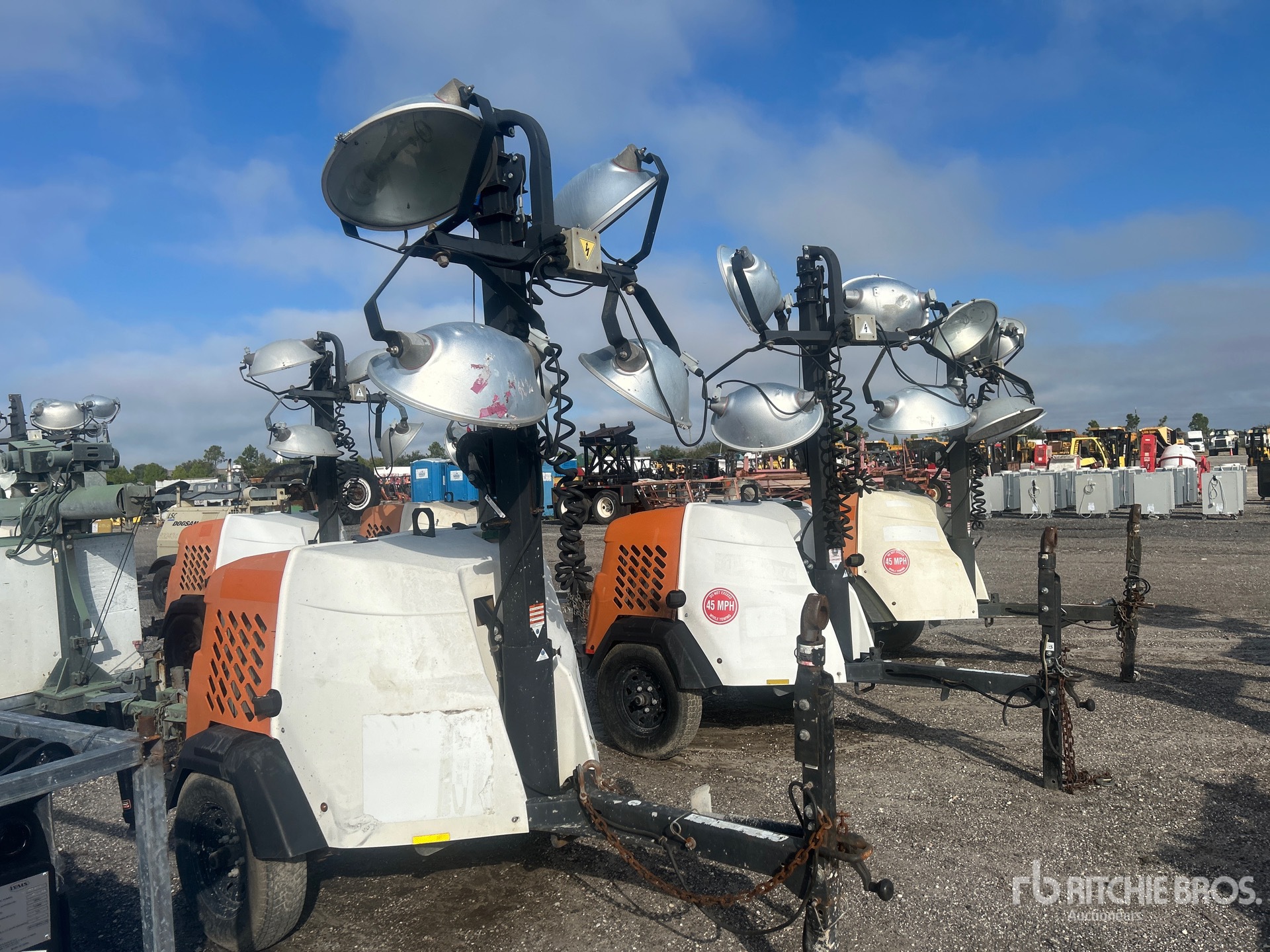 General Appearance with Image, coin avant droit