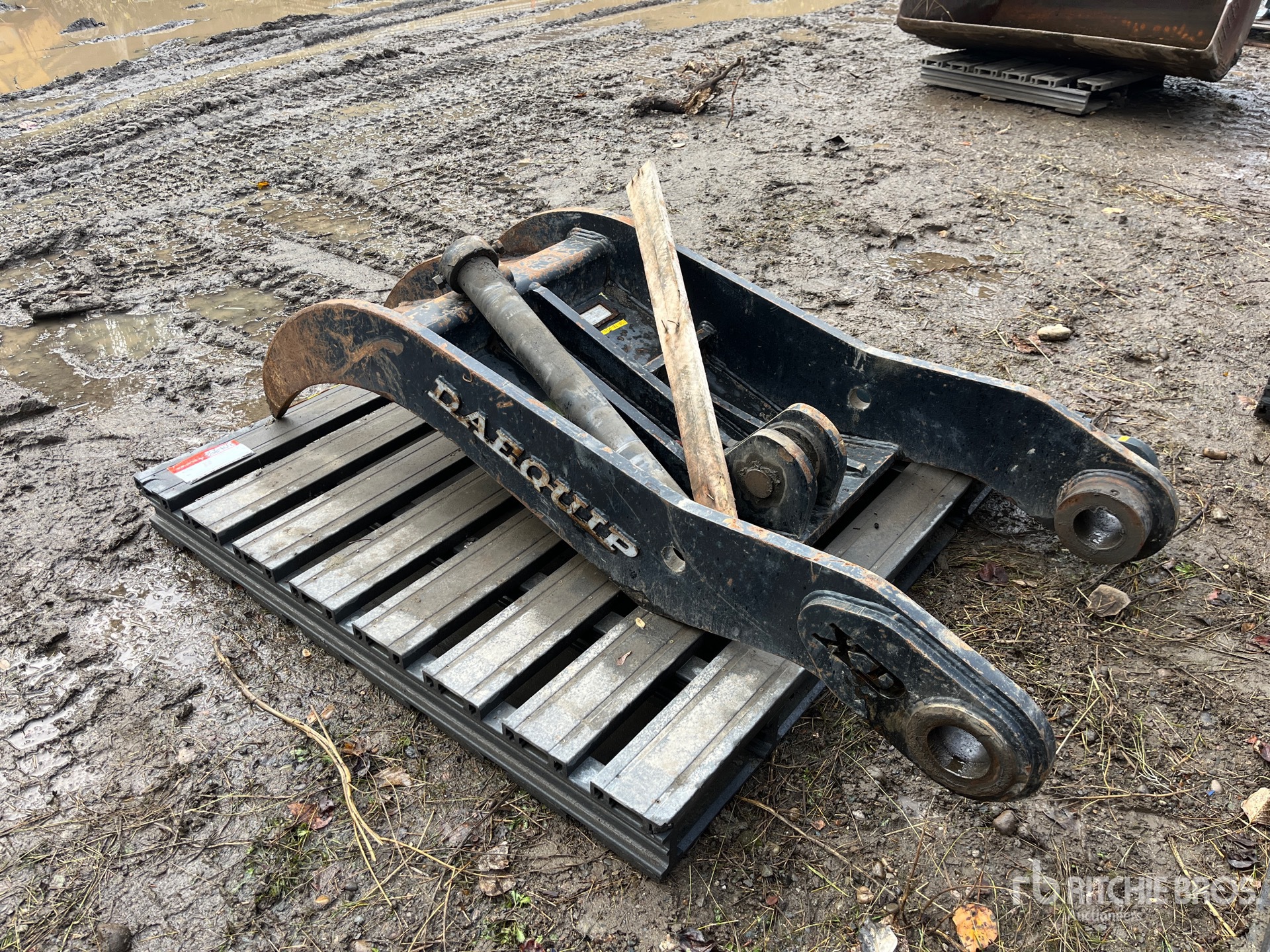 Aspect général with Image, coin arrière gauche