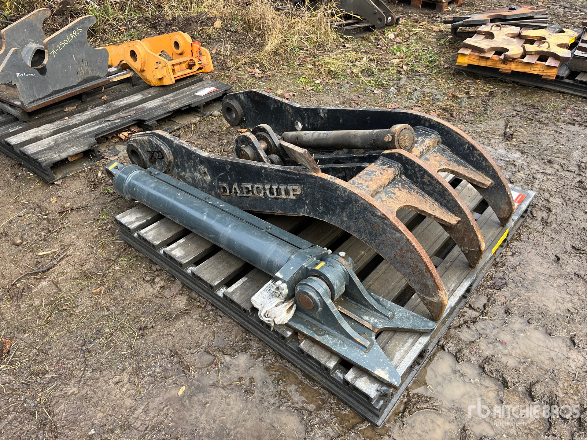 Aspect général with Image, coin avant droit