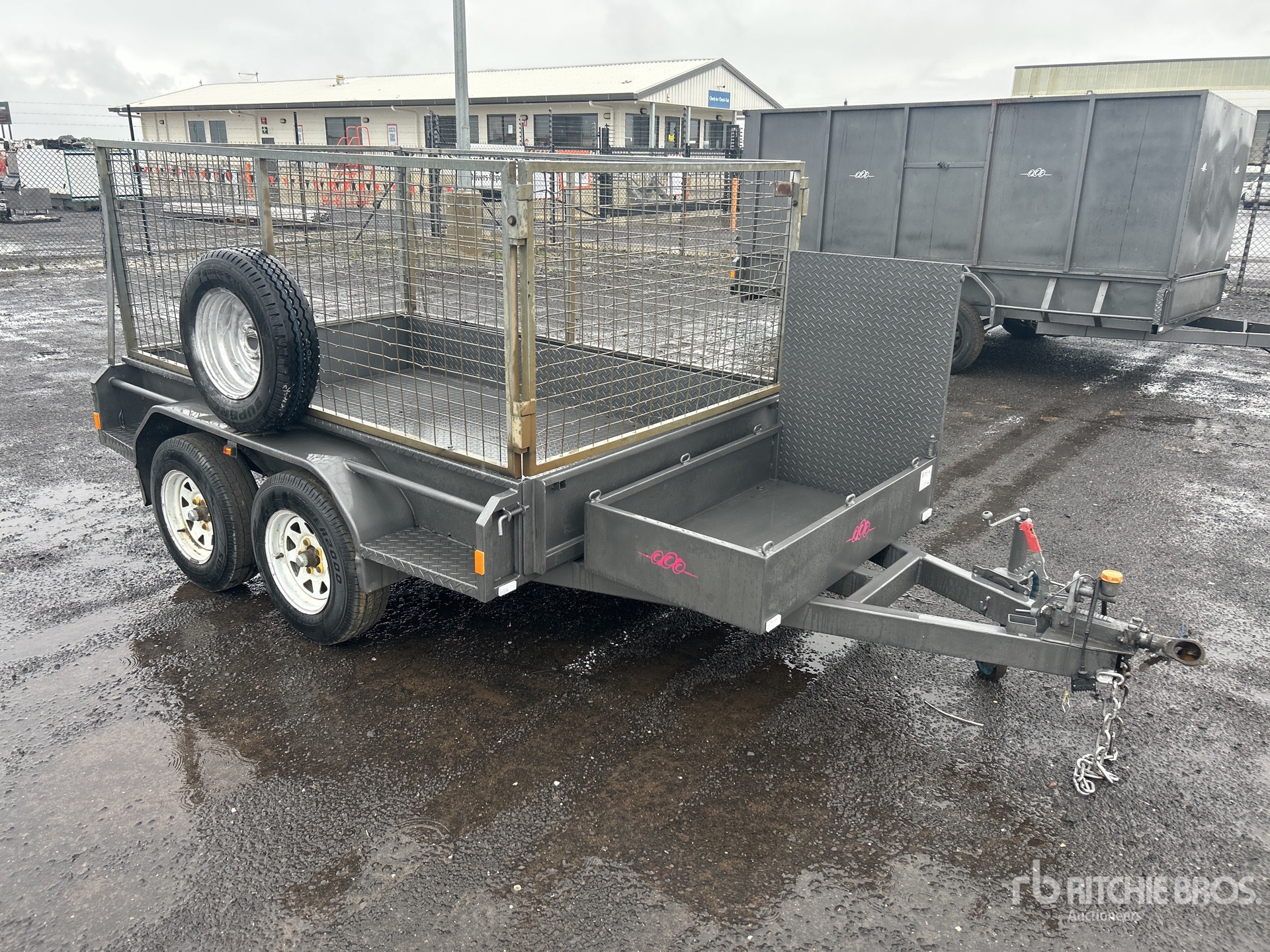 General Appearance with Picture, Left Front Corner