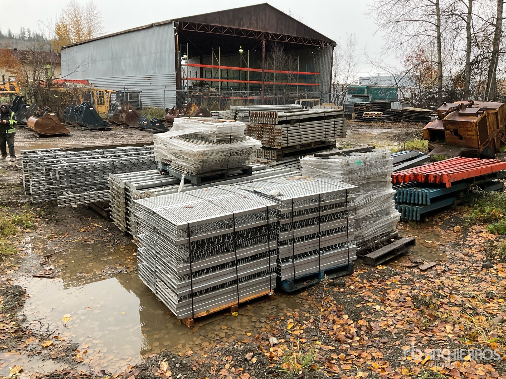 General Appearance with Foto, angolo posteriore sinistro