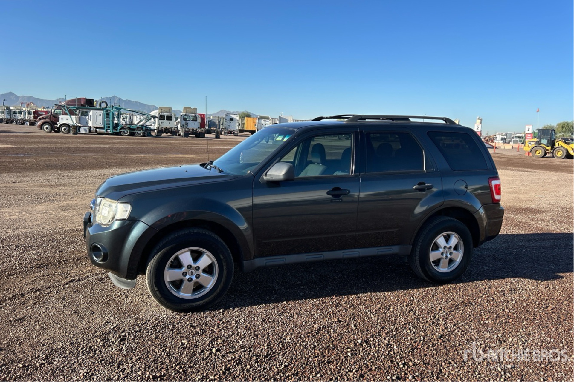 General Appearance with Bild, Ecke vorne links