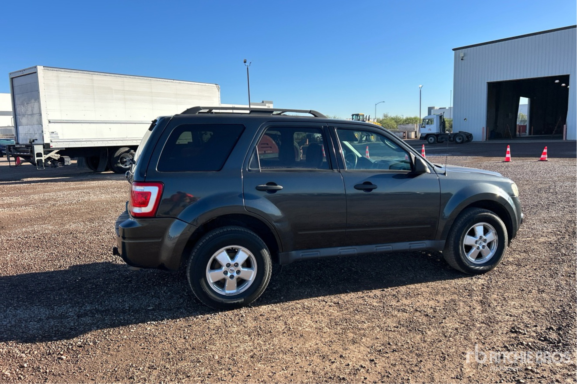 General Appearance with Bild, Ecke hinten rechts