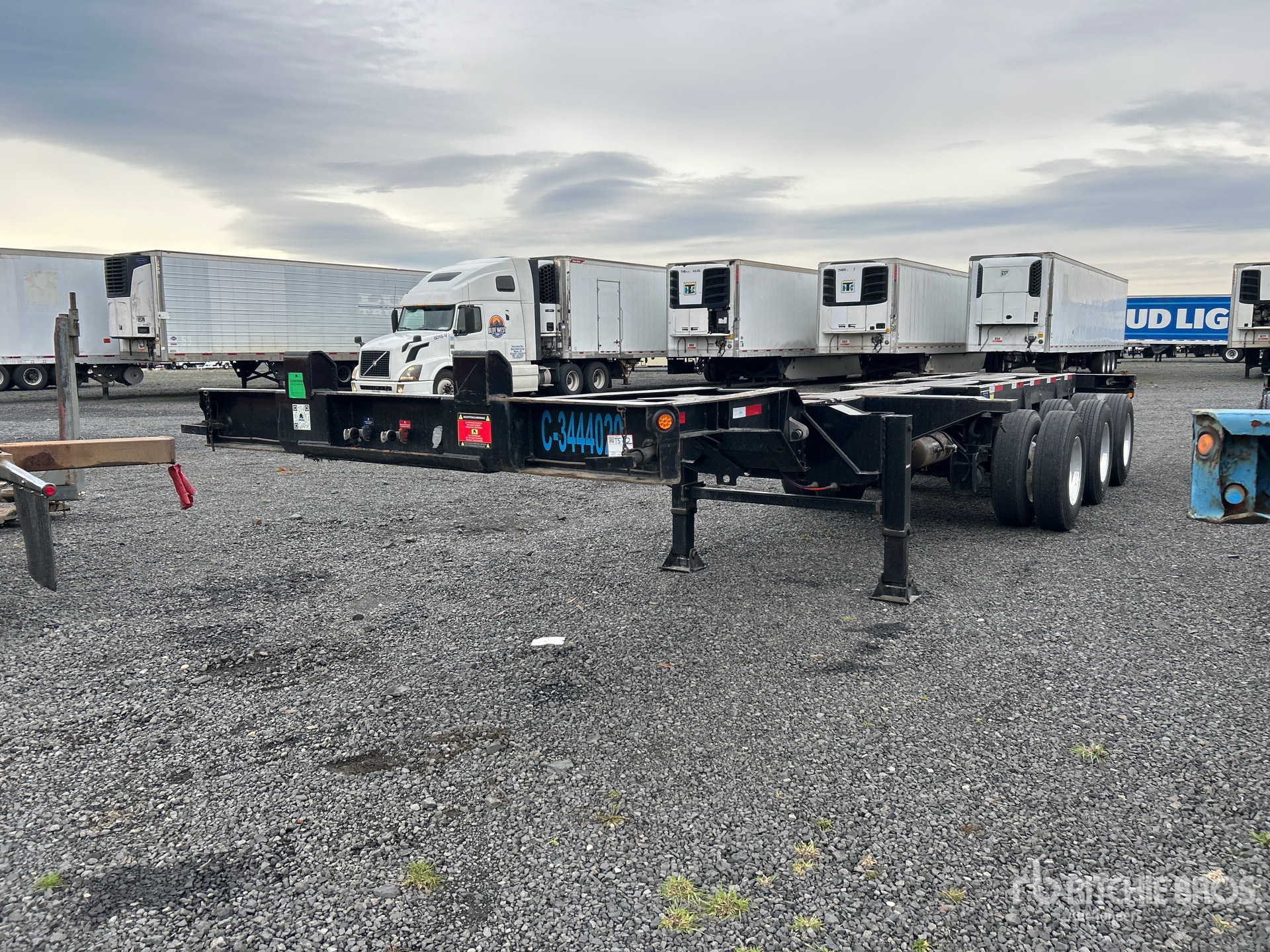 General Appearance with Bild, Ecke vorne links