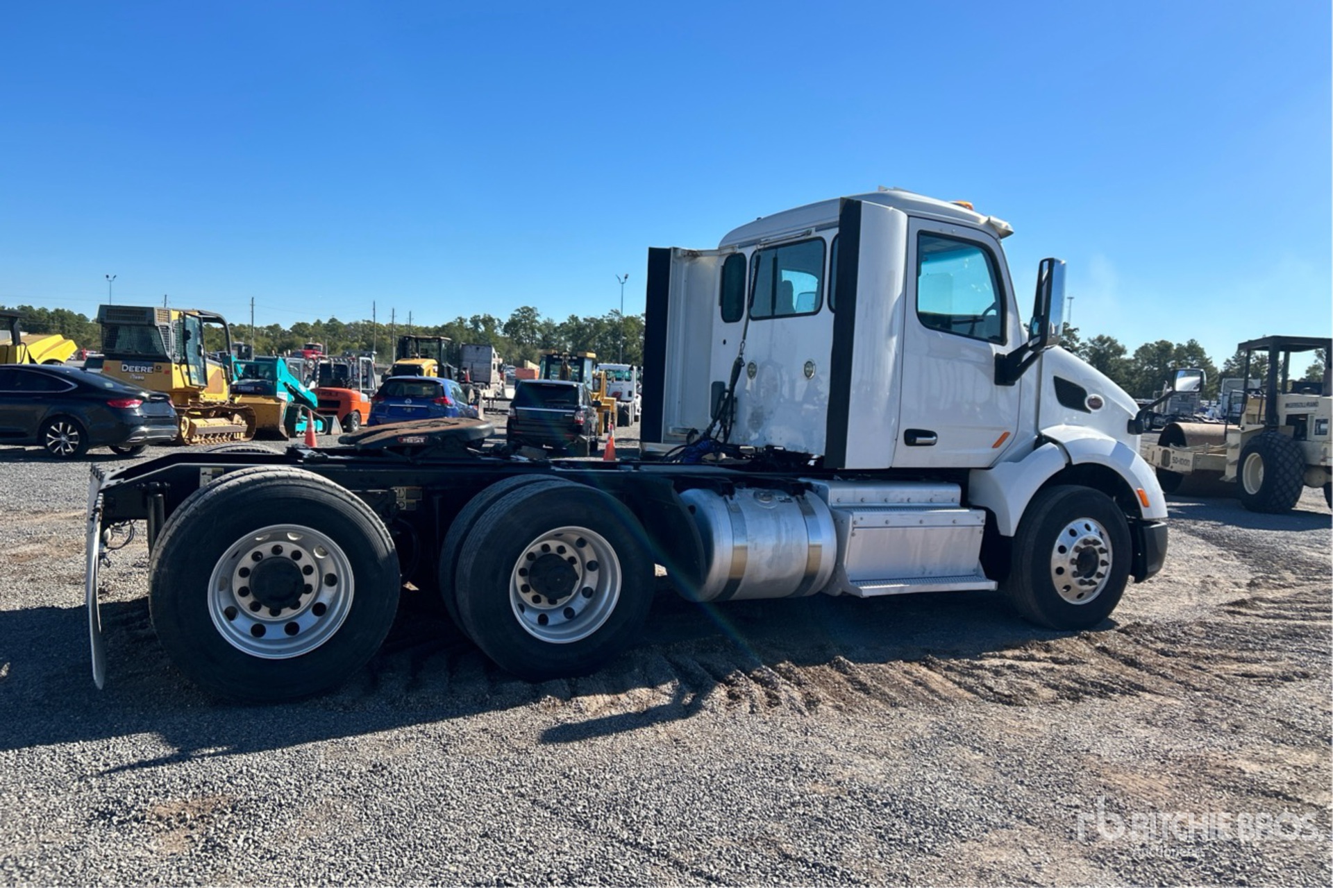 General Appearance with Image, coin arrière droit