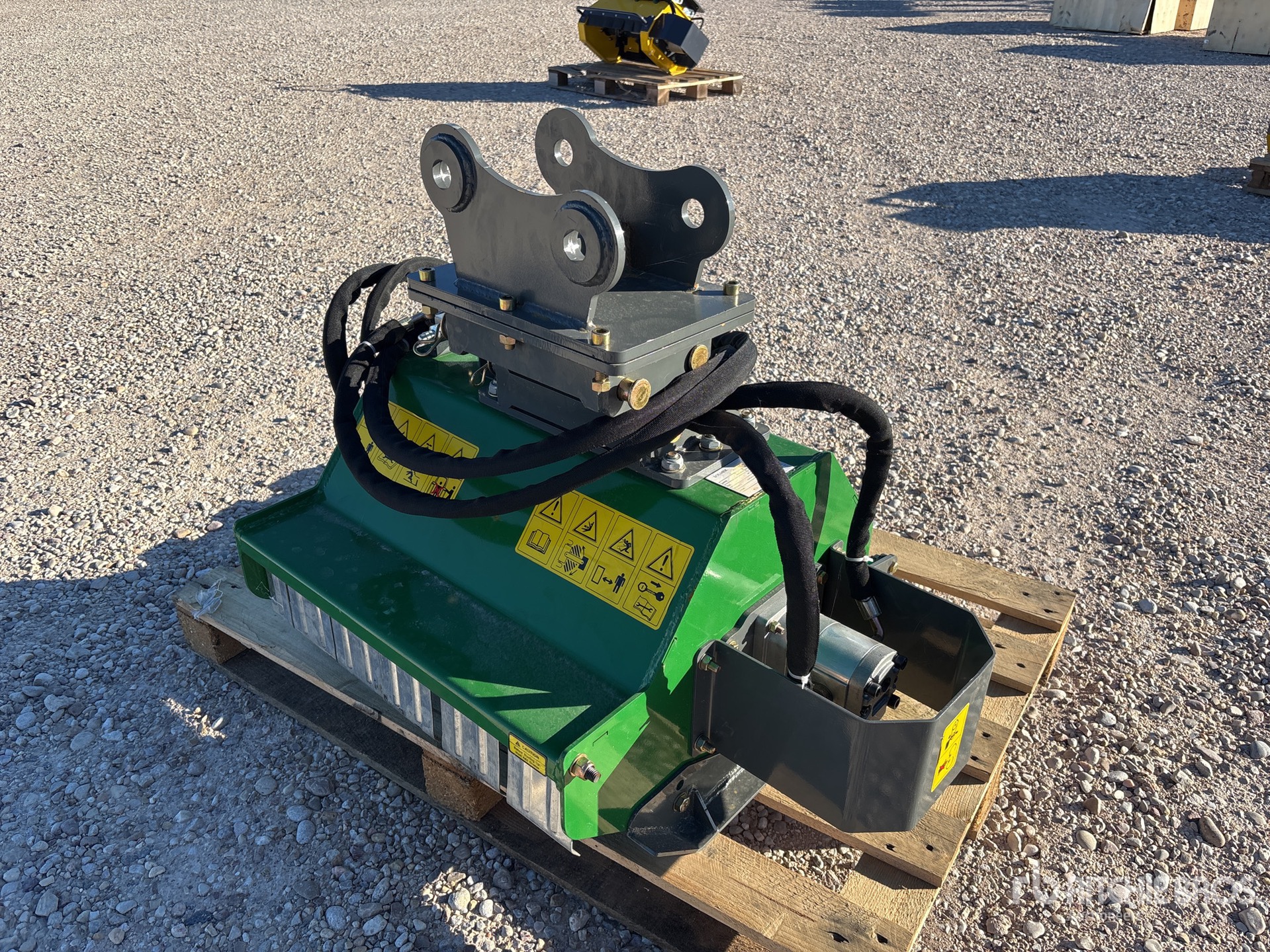 General Appearance with Bild, Ecke vorne rechts