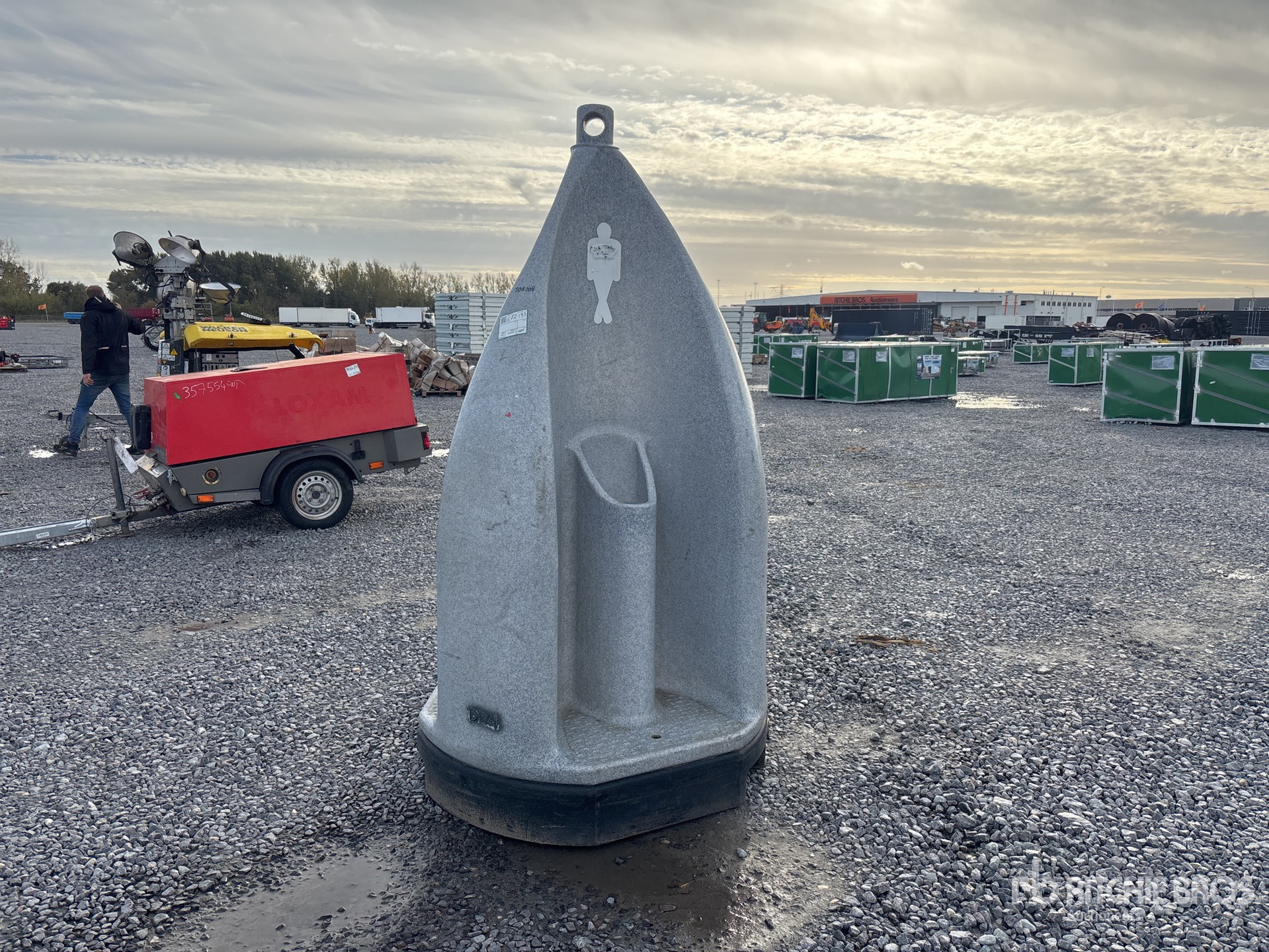 General Appearance with Picture, Left Front Corner