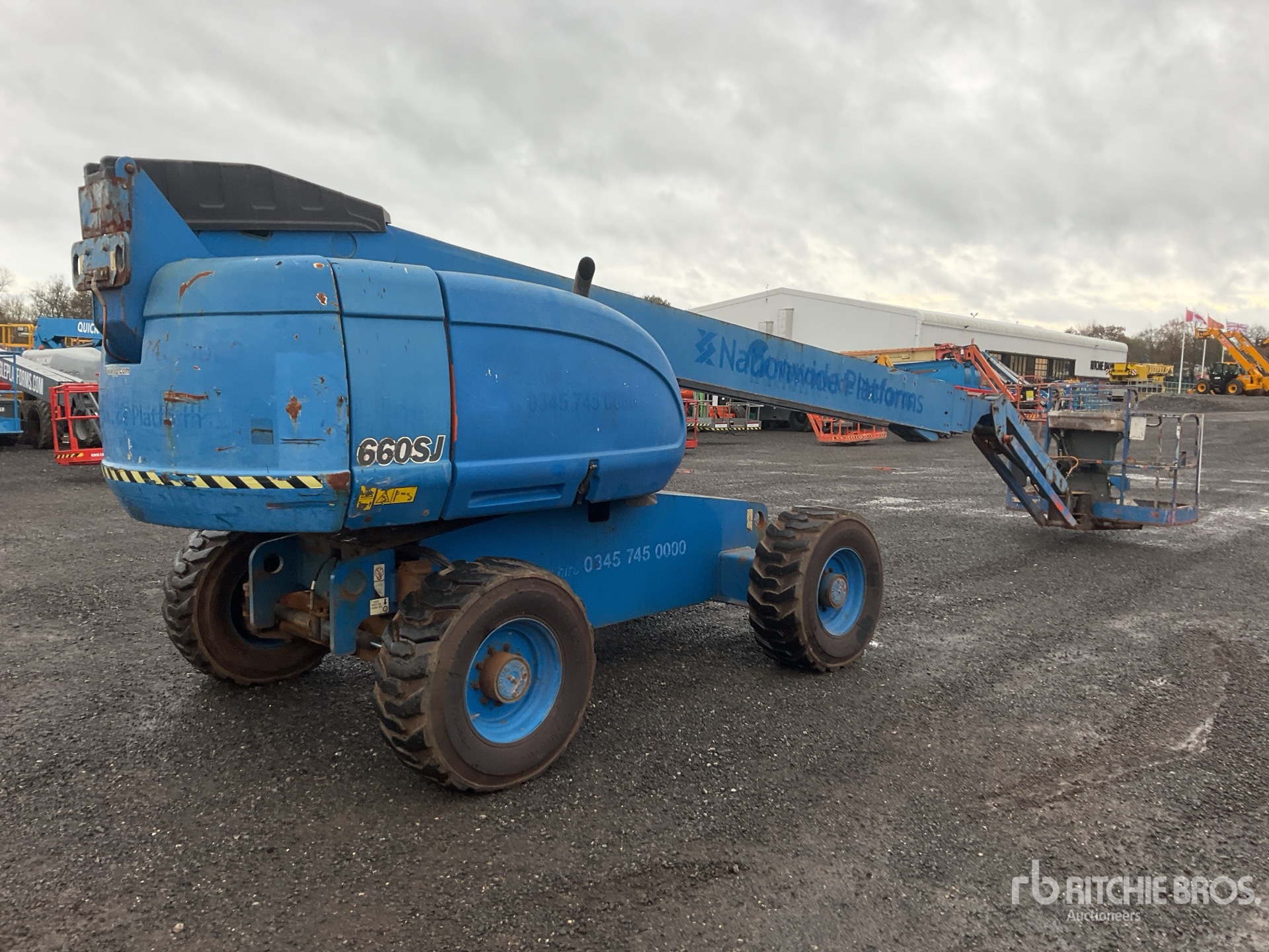 General Appearance with Imagen: esquina trasera derecha