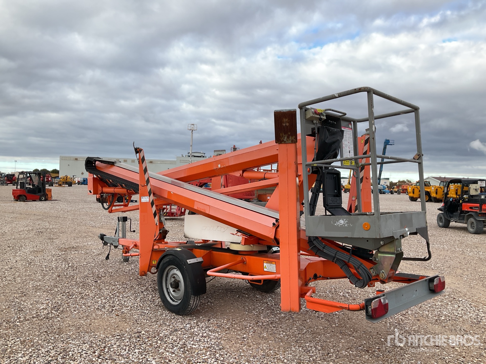 Aspect général with Image, coin avant droit