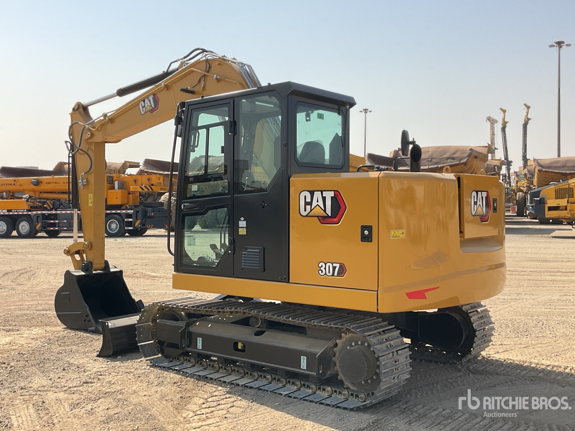 General Appearance with Foto, angolo posteriore sinistro