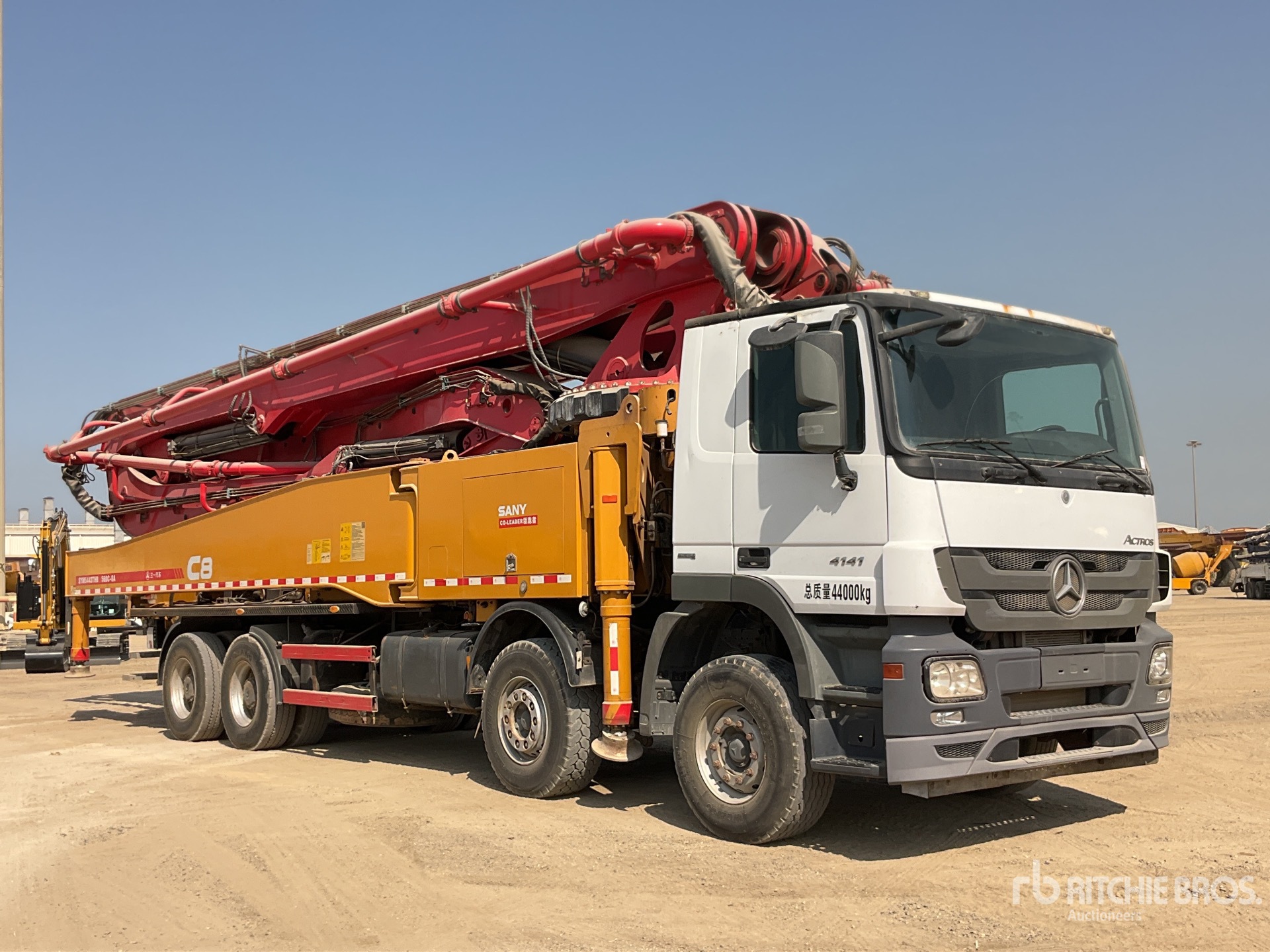 General Appearance with Image, coin avant droit